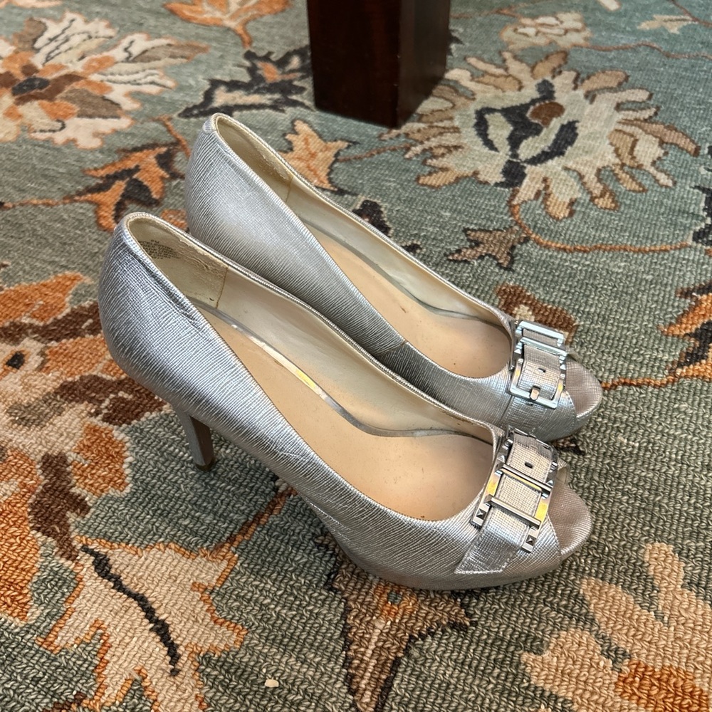 Nine West Silver Heels